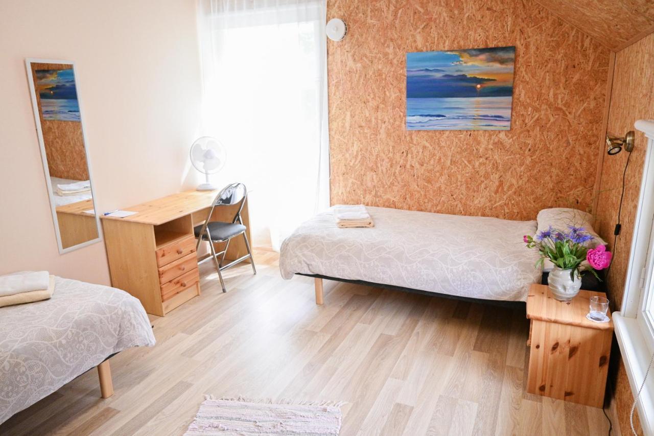 Haapsalu Kunstikooli Hostel Экстерьер фото